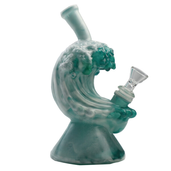 Sea wave water pipe